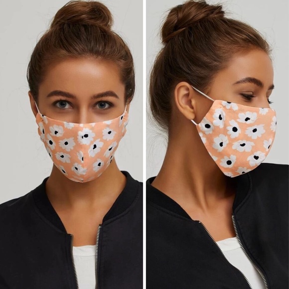 Accessories - 🎉JUST IN! Peach Daisy Print Face Mask